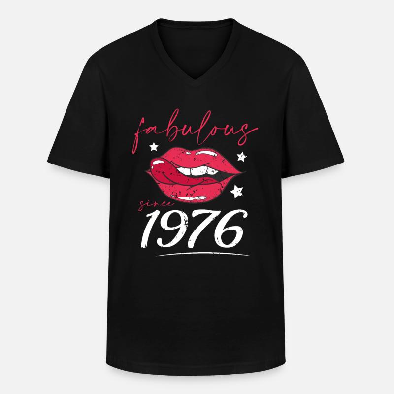 Fabulous since 1976 - Männer-T-Shirt mit V-Ausschnitt - Schwarz