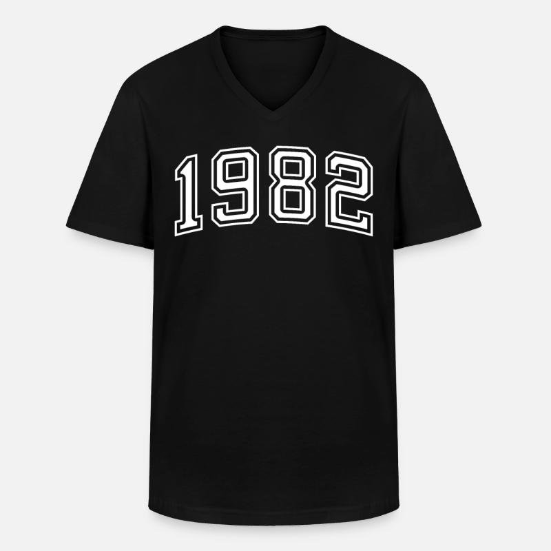 1982 - Männer-T-Shirt mit V-Ausschnitt - Schwarz