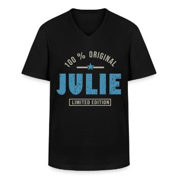 JULIE Tshirt personnalisé prénom cadeau julie - T-shirt col V Homme - noir - Devant - AI Model Male 178 dark (178cm)