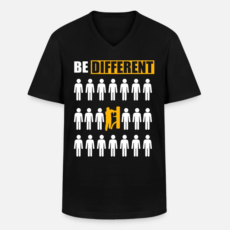 Sei anders Wing Chun - Männer-T-Shirt mit V-Ausschnitt - Schwarz
