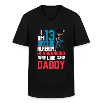 Jeg er 13 år - Ung rocker - Klassisk herre T-shirt med V-udskæring - sort - Foran - AI Model Male 178 dark (178cm)