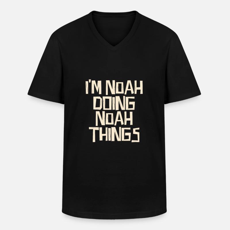 I'm noah doing noah things - Männer-T-Shirt mit V-Ausschnitt - Schwarz
