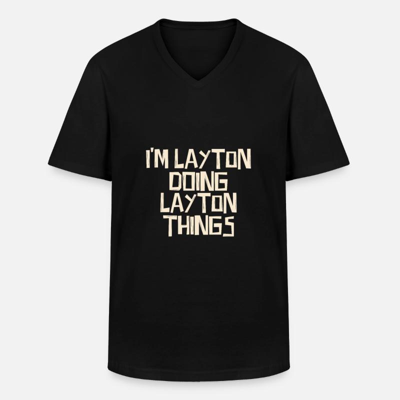 I'm Layton doing Layton things - Männer-T-Shirt mit V-Ausschnitt - Schwarz