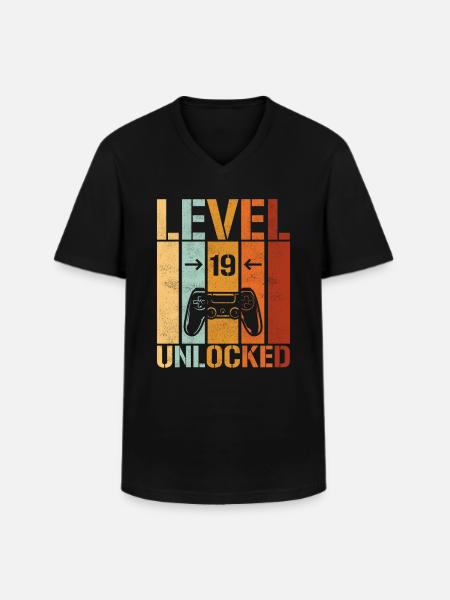 19th Birthday Level 19 unlocked - Men's V-Neck T-Shirt - black