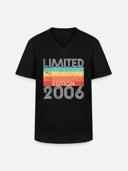 Limited Edition Retro 2006 - Men's V-Neck T-Shirt - black
