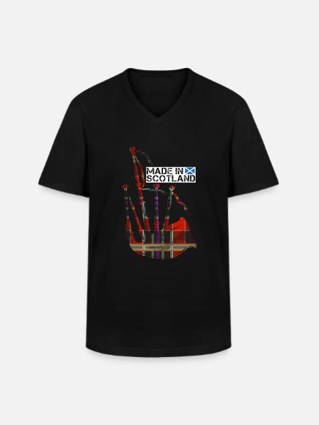 Scotland bagpipe gift - Men's V-Neck T-Shirt - black