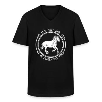 Clydesdale Riesenfüße Pferd Pferd - Männer-T-Shirt mit V-Ausschnitt - Schwarz - Vorne - AI Model Male 178 dark (178cm)