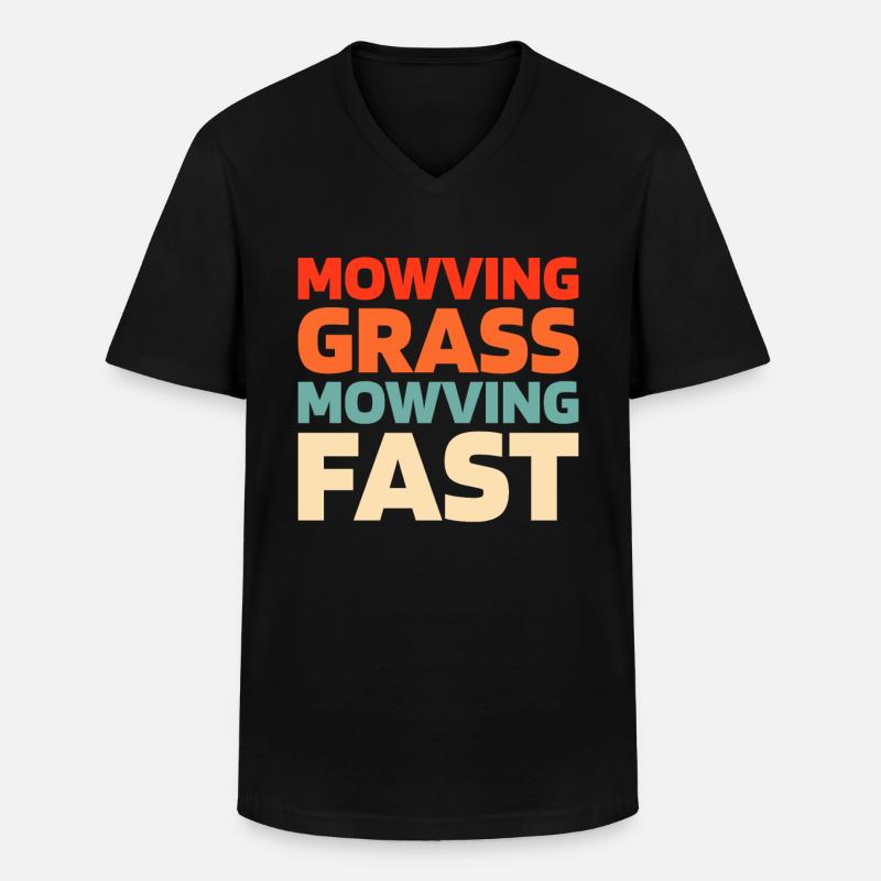 Rasenmäher Mähen - Männer-T-Shirt mit V-Ausschnitt - Schwarz