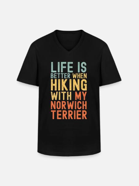 Norwich-Terrier Hiking dog retro - Men's V-Neck T-Shirt - black