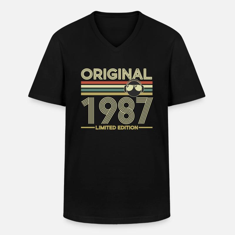 1987 - Männer-T-Shirt mit V-Ausschnitt - Schwarz