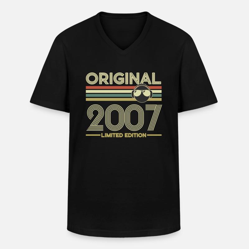 2007 - Männer-T-Shirt mit V-Ausschnitt - Schwarz