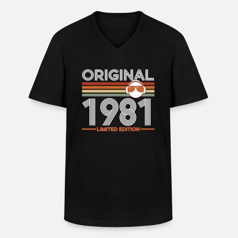 1981 - Männer-T-Shirt mit V-Ausschnitt - Schwarz