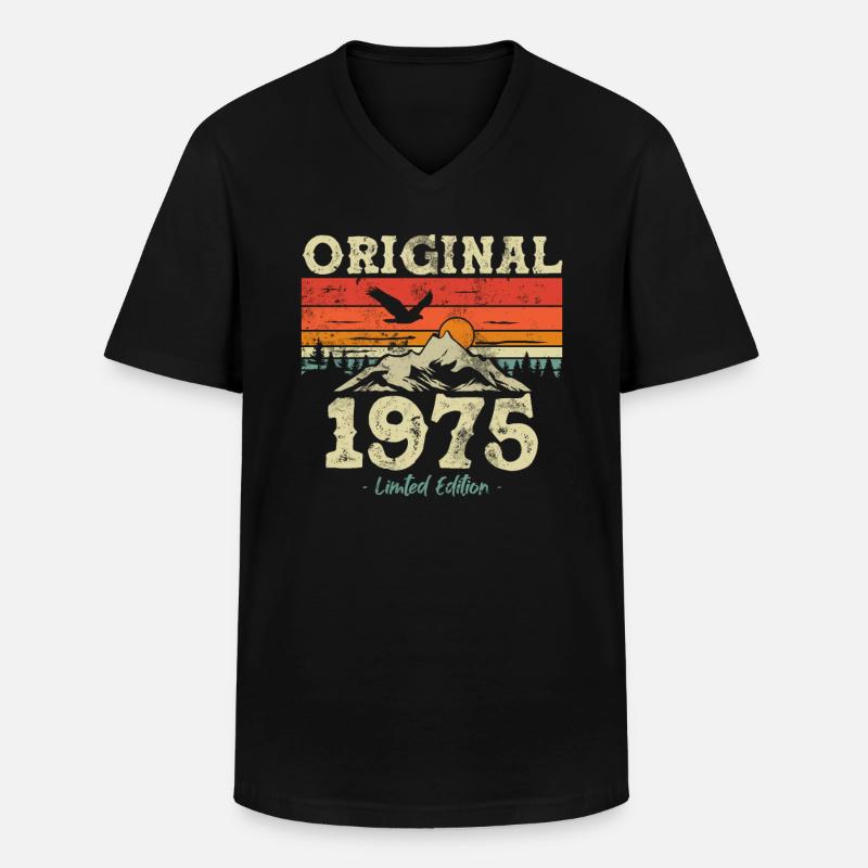 Retro 1975 Geschenk - Männer-T-Shirt mit V-Ausschnitt - Schwarz