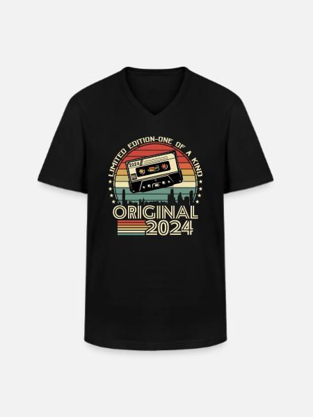 Retro Birthday Gift 2024 - Men's V-Neck T-Shirt - black