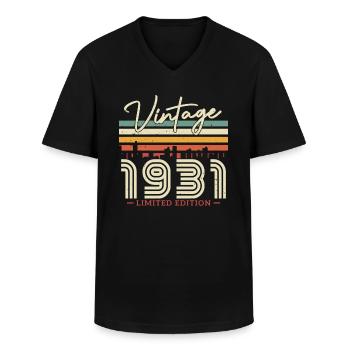 Vintage Geburtstagsgeschenk 1931 - Männer-T-Shirt mit V-Ausschnitt - Schwarz - Vorne - AI Model Male 178 dark (178cm)