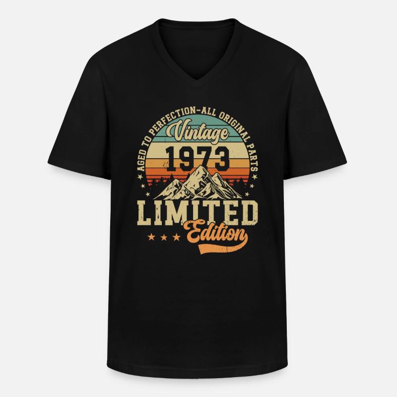 Legendäres 1973 Jubiläum - Männer-T-Shirt mit V-Ausschnitt - Schwarz
