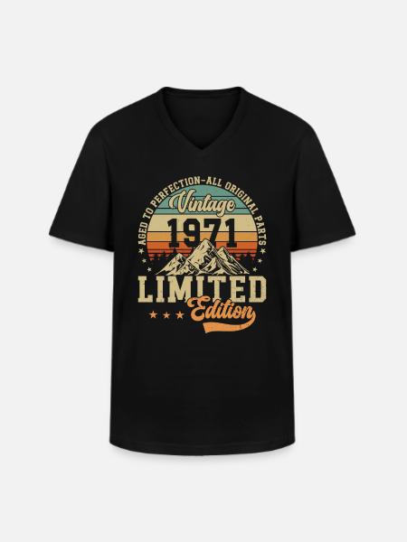 Legendary 53rd birthday 1971 - Men's V-Neck T-Shirt - black