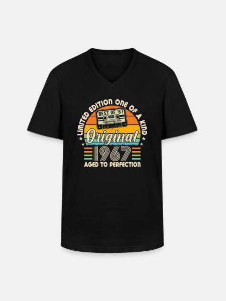 Legendary birth in 1967 - Men's V-Neck T-Shirt - black