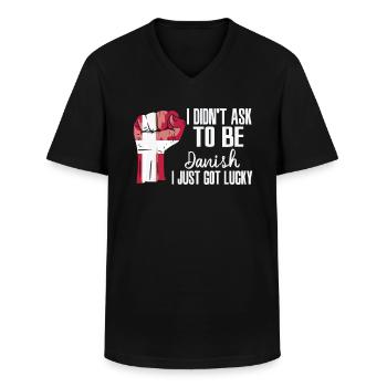 Dänischer Stolz Dänische Flagge Gewachsen - Männer-T-Shirt mit V-Ausschnitt - Schwarz - Vorne - AI Model Male 178 dark (178cm)