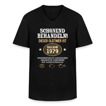 Schonend Behandeln Oldtimer Baujahr 1979 Geboren - Männer-T-Shirt mit V-Ausschnitt - Schwarz - Vorne - AI Model Male 178 dark (178cm)