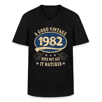 41st Birthday 1982 '41 Good vintage - Men's V-Neck T-Shirt - black - Front - AI Model Male 178 dark (178cm)