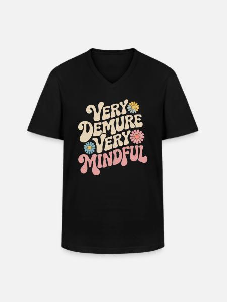 Very reserved, very mindful - Men's V-Neck T-Shirt - black