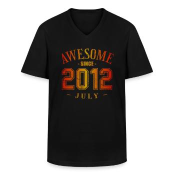 July 2012 - Birthday in July Awesome - Men's V-Neck T-Shirt - black - Front - AI Model Male 178 dark (178cm)