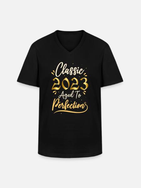 Fødselsdag 2023 gave 2023 Classic 2023 - Klassisk herre T-shirt med V-udskæring - sort