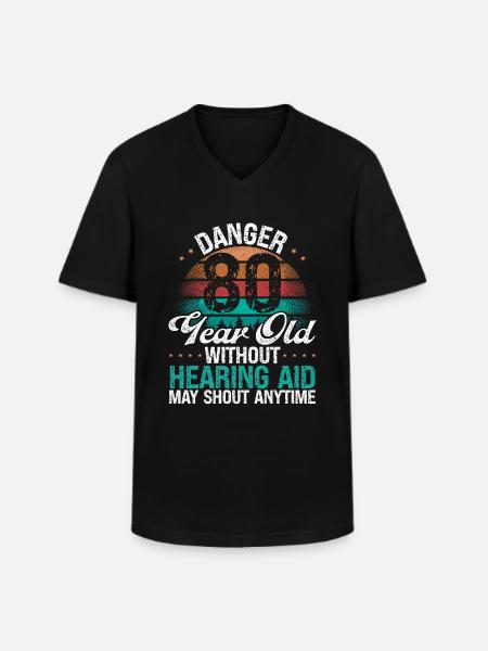 80-års fødselsdagsidé Humor kan råbe sjov 80-årig - Klassisk herre T-shirt med V-udskæring - sort