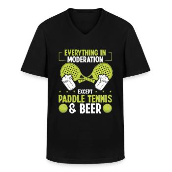 Paddle Tennis Player Beer Drinking Paddle Team - Männer-T-Shirt mit V-Ausschnitt - Schwarz - Vorne - AI Model Male 178 dark (178cm)