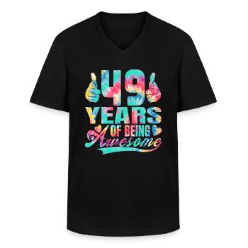 49. Geburtstag Oder Jahrestag 49 Years Of Being - Männer-T-Shirt mit V-Ausschnitt - Schwarz - Vorne - AI Model Male 178 dark (178cm)