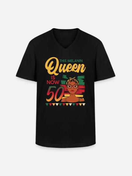 Denne melanindronning er nu 50, 50 års fødselsdag - Klassisk herre T-shirt med V-udskæring - sort