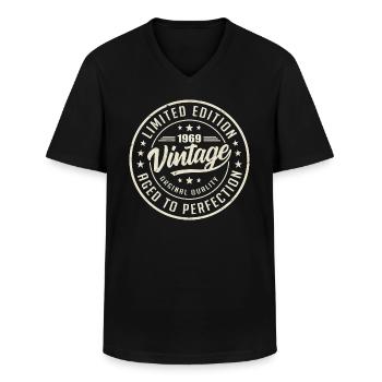 Jahrgang 1969 Geschenk 1969 Retro Geburtstag 1969 - Männer-T-Shirt mit V-Ausschnitt - Schwarz - Vorne - AI Model Male 178 dark (178cm)