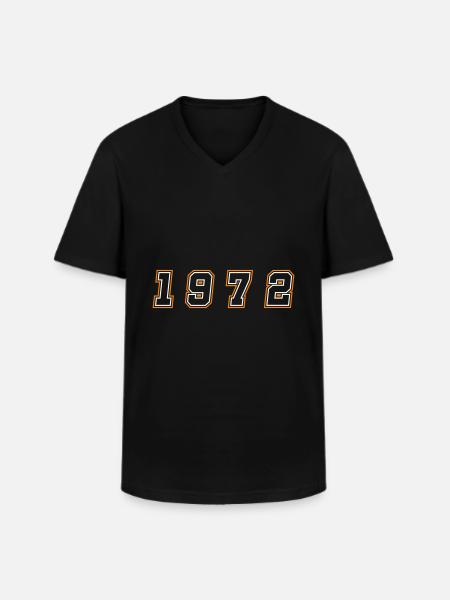 1972 Year Number - Men's V-Neck T-Shirt - black