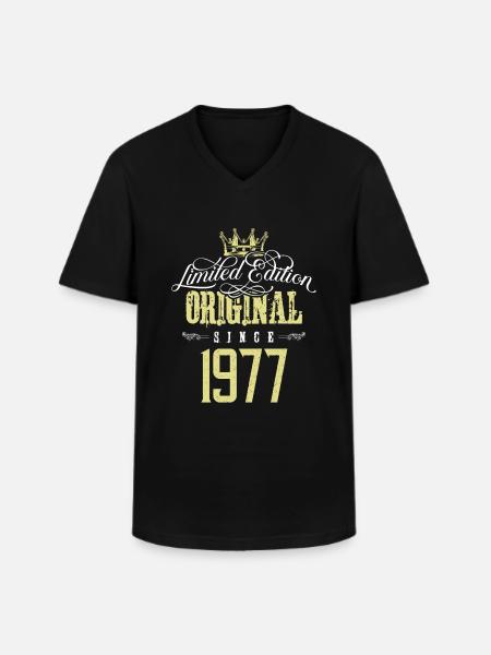 1977 limited edition - Men's V-Neck T-Shirt - black