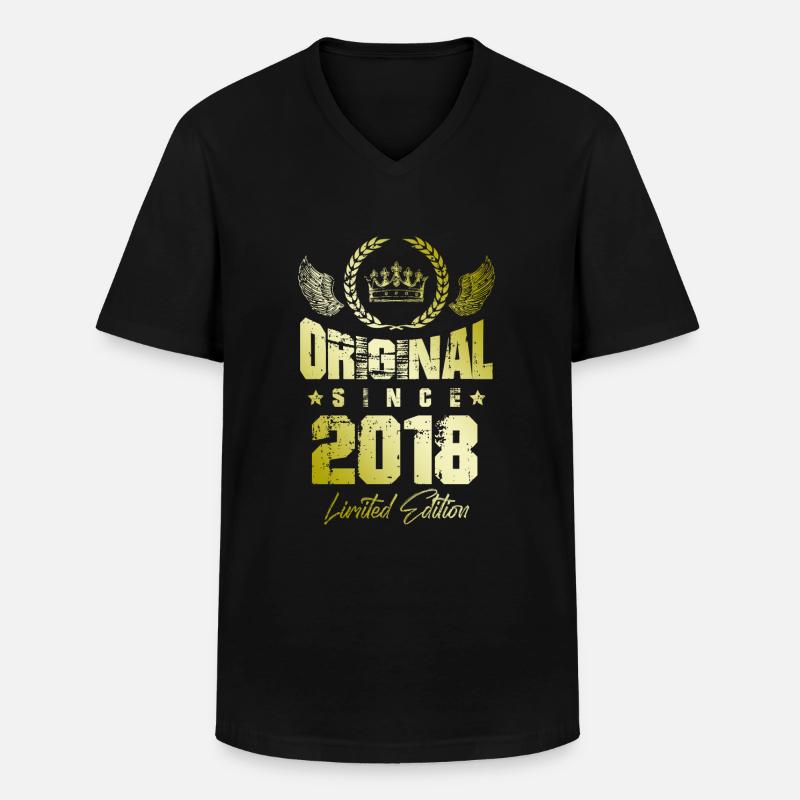 2018 limited edition - Männer-T-Shirt mit V-Ausschnitt - Schwarz