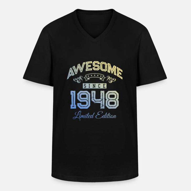 1948 awesome since - Männer-T-Shirt mit V-Ausschnitt - Schwarz