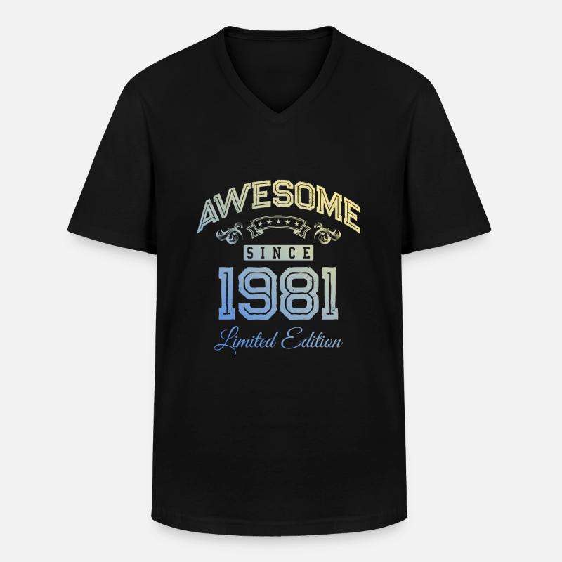 1981 awesome since - Männer-T-Shirt mit V-Ausschnitt - Schwarz