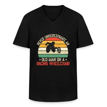Herren Renn Rollstuhl - Männer-T-Shirt mit V-Ausschnitt - Schwarz - Vorne - AI Model Male 178 dark (178cm)