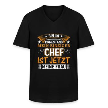 Bin im Ruhestand, mein Chef ist jetzt meine Frau - Männer-T-Shirt mit V-Ausschnitt - Schwarz - Vorne - AI Model Male 178 dark (178cm)