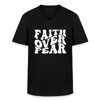 Faith over Fear - Männer-T-Shirt mit V-Ausschnitt - Schwarz - Vorne - AI Model Male 178 dark (178cm)