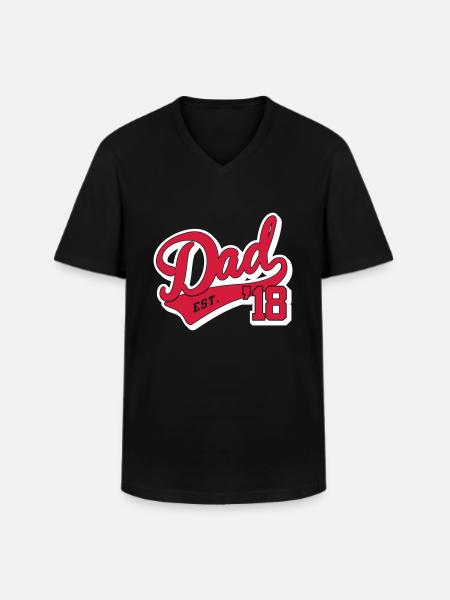 Dad est. ' 18 - Papa since 2018-pregnancy-baby - Men's V-Neck T-Shirt - black