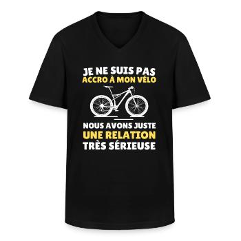 Vélo humour accro à mon vélo cadeau cycliste - T-shirt col V Homme - noir - Devant - AI Model Male 178 dark (178cm)