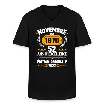 Cadeau D'anniversaire Rétro 52 Ans Novembre 1970 - T-shirt col V Homme - noir - Devant - AI Model Male 178 dark (178cm)