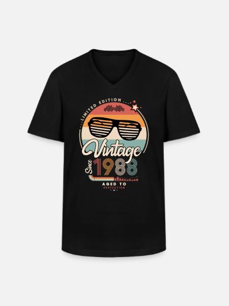 Jahrgang seit 1988 - Männer-T-Shirt mit V-Ausschnitt - Schwarz