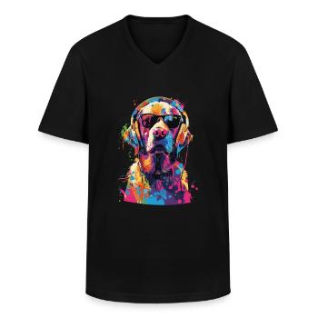 Labrador doré - T-shirt col V Homme - noir - Devant - AI Model Male 178 dark (178cm)