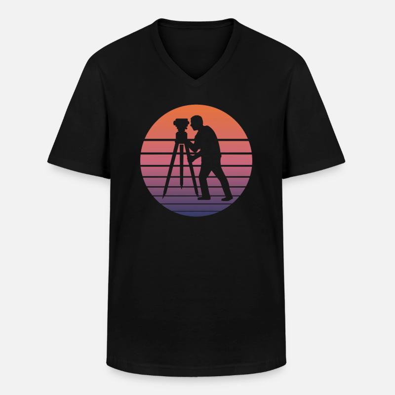 Vermessungstechniker Vermesser Retro Geschenk - Männer-T-Shirt mit V-Ausschnitt - Schwarz