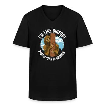 Bigfoot dans les foules : rarement vu - T-shirt col V Homme - noir - Devant - AI Model Male 178 dark (178cm)