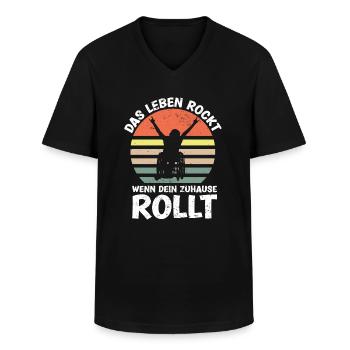 Lustiger Rollstuhlfahrer rockt - Männer-T-Shirt mit V-Ausschnitt - Schwarz - Vorne - AI Model Male 178 dark (178cm)