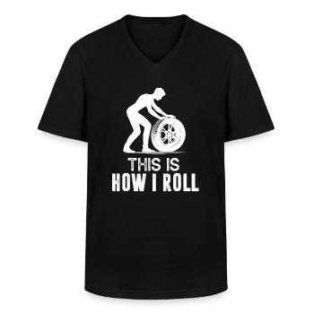Tire Guy - Männer-T-Shirt mit V-Ausschnitt - Schwarz - Vorne - AI Model Male 178 dark (178cm)